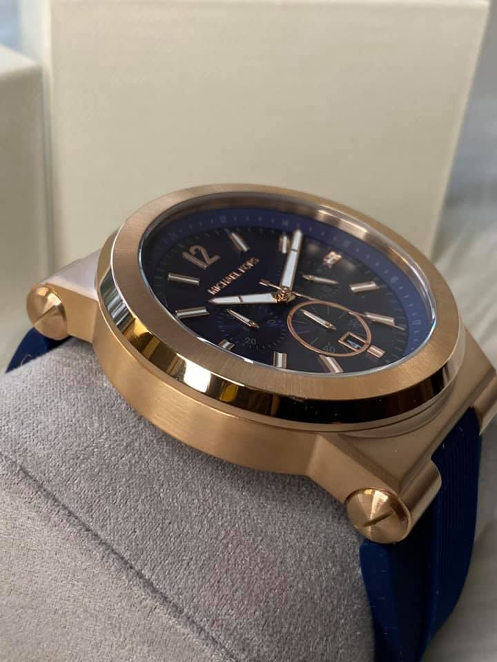 Michael Kors Men’s Dylan Rose Gold-Tone with Navy Silicone Strap