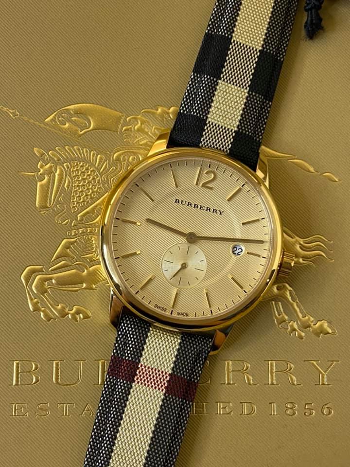 Burberry check online watch