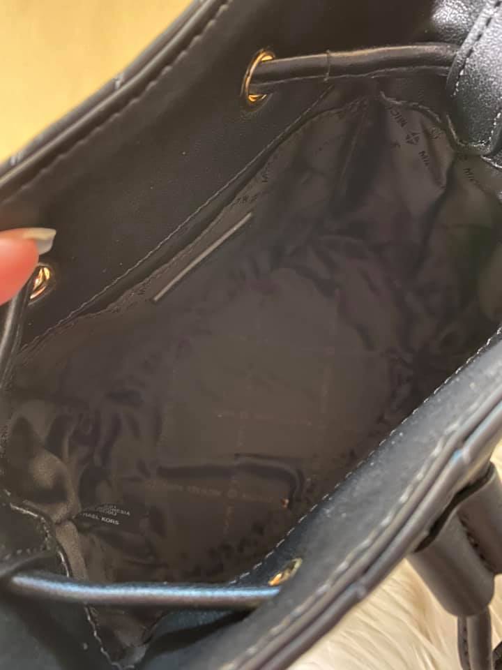Michael Kors Suri Small Quilted Crossbody Bucket Bag