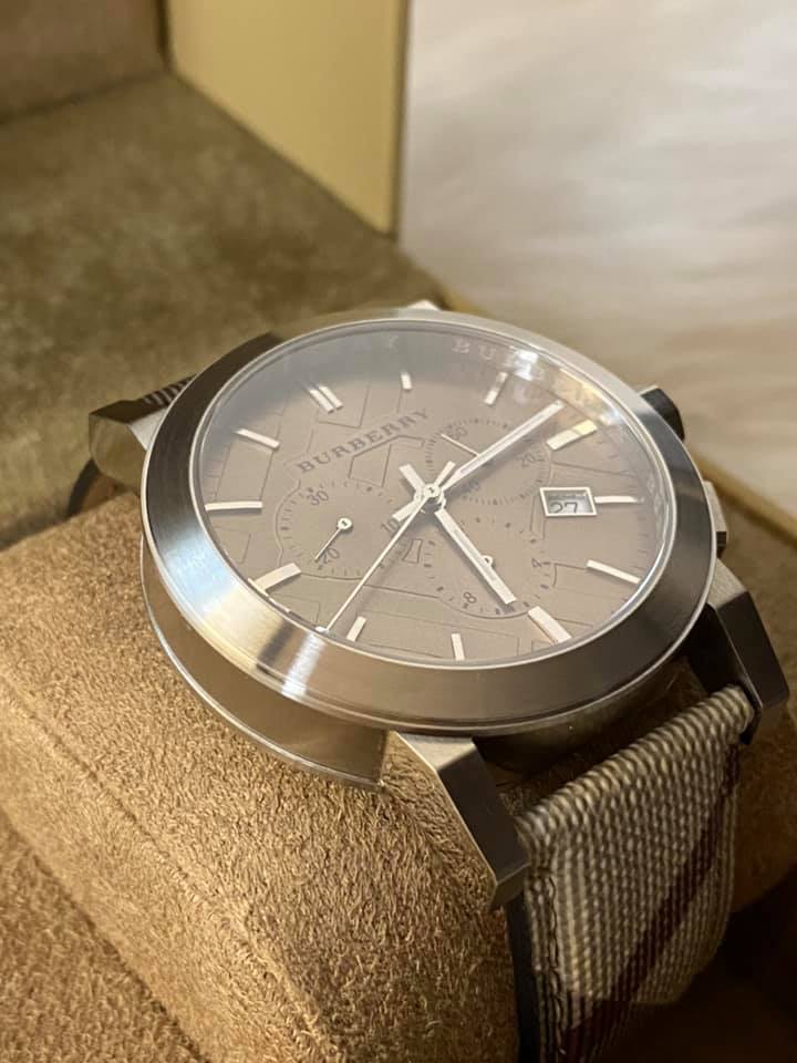 Burberry watch discount men's swiss chronograph