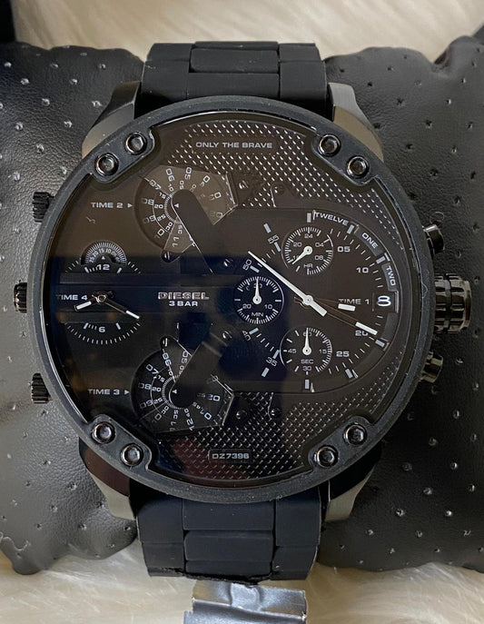 Diesel Men’s Mr. Daddy 2.0 Chronograph Black Dial Watch