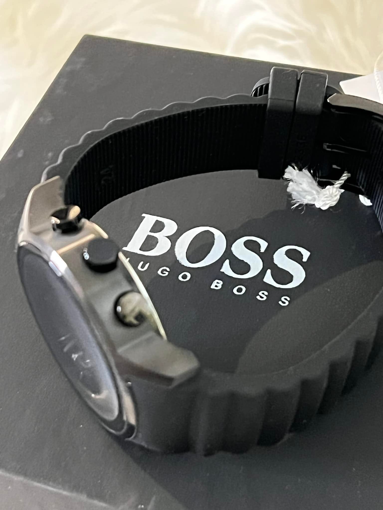 Hugo boss hotsell silicone strap watch