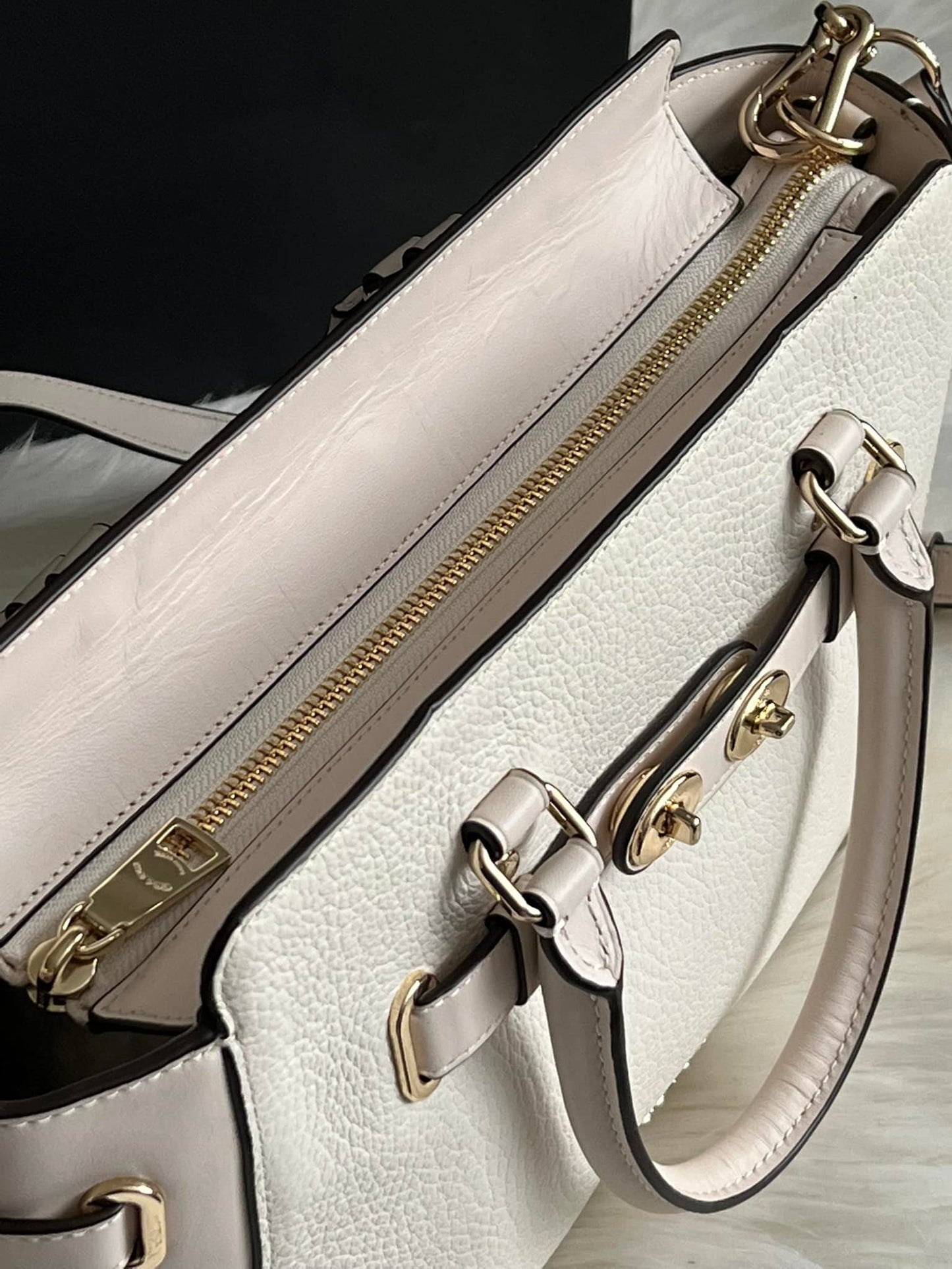 Coach Blake Carryall 25 in Bubble Leather