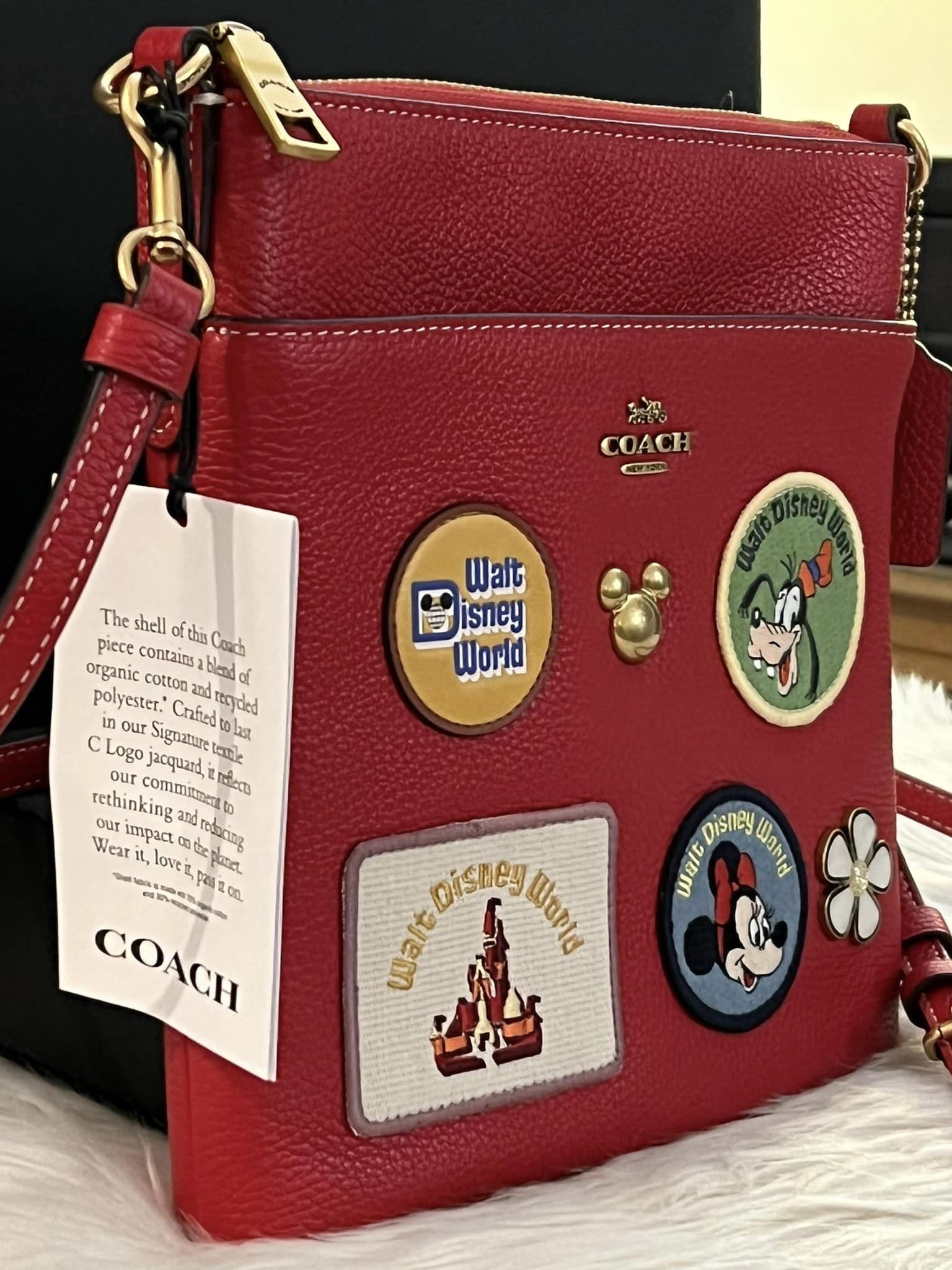 Minnie mouse kitt on sale messenger crossbody with patches