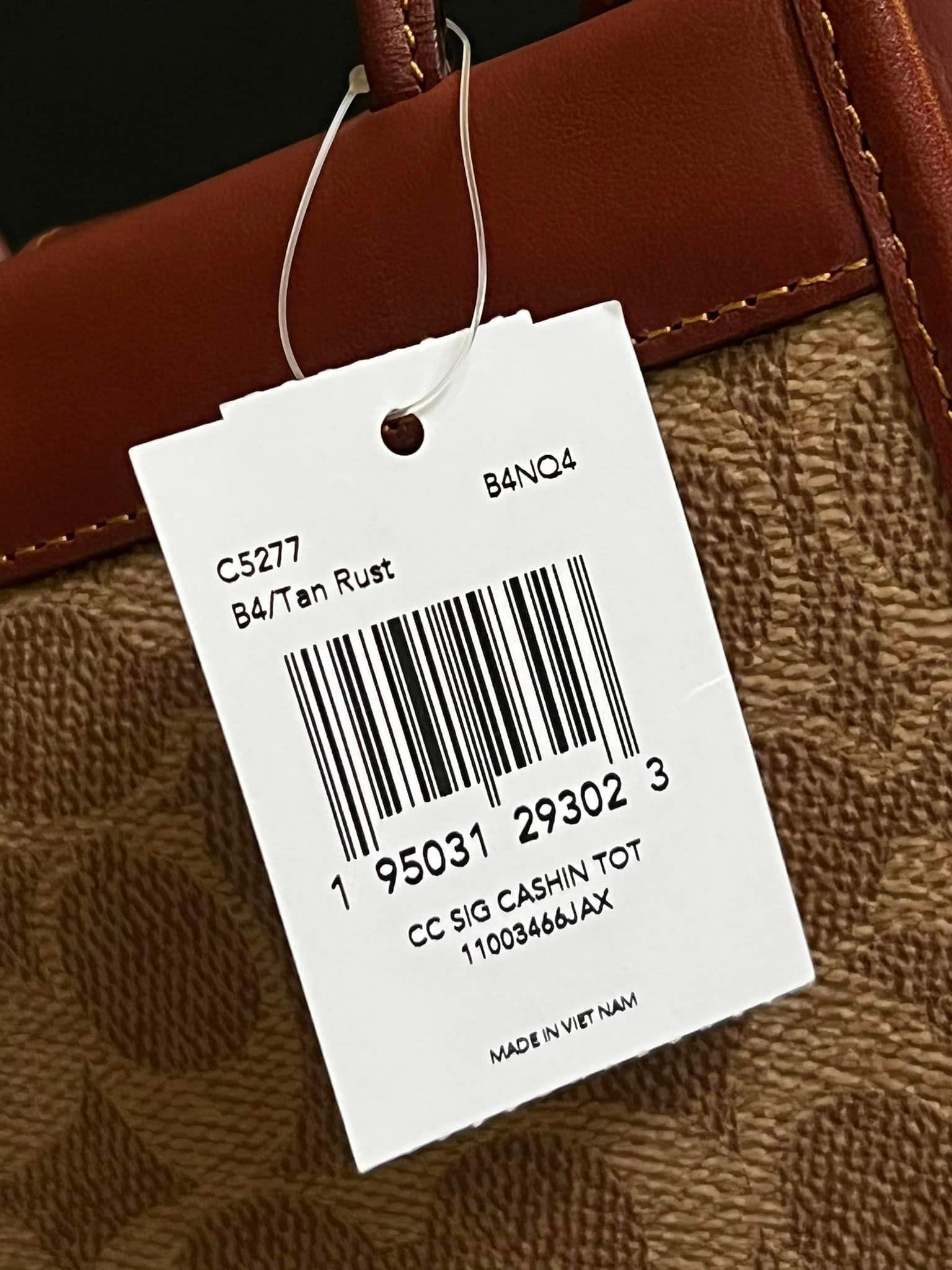 Coach casey tote hot sale in signature canvas