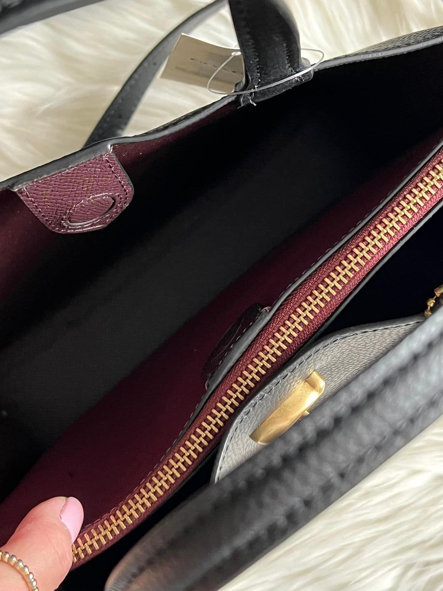 Coach Willow Tote 24