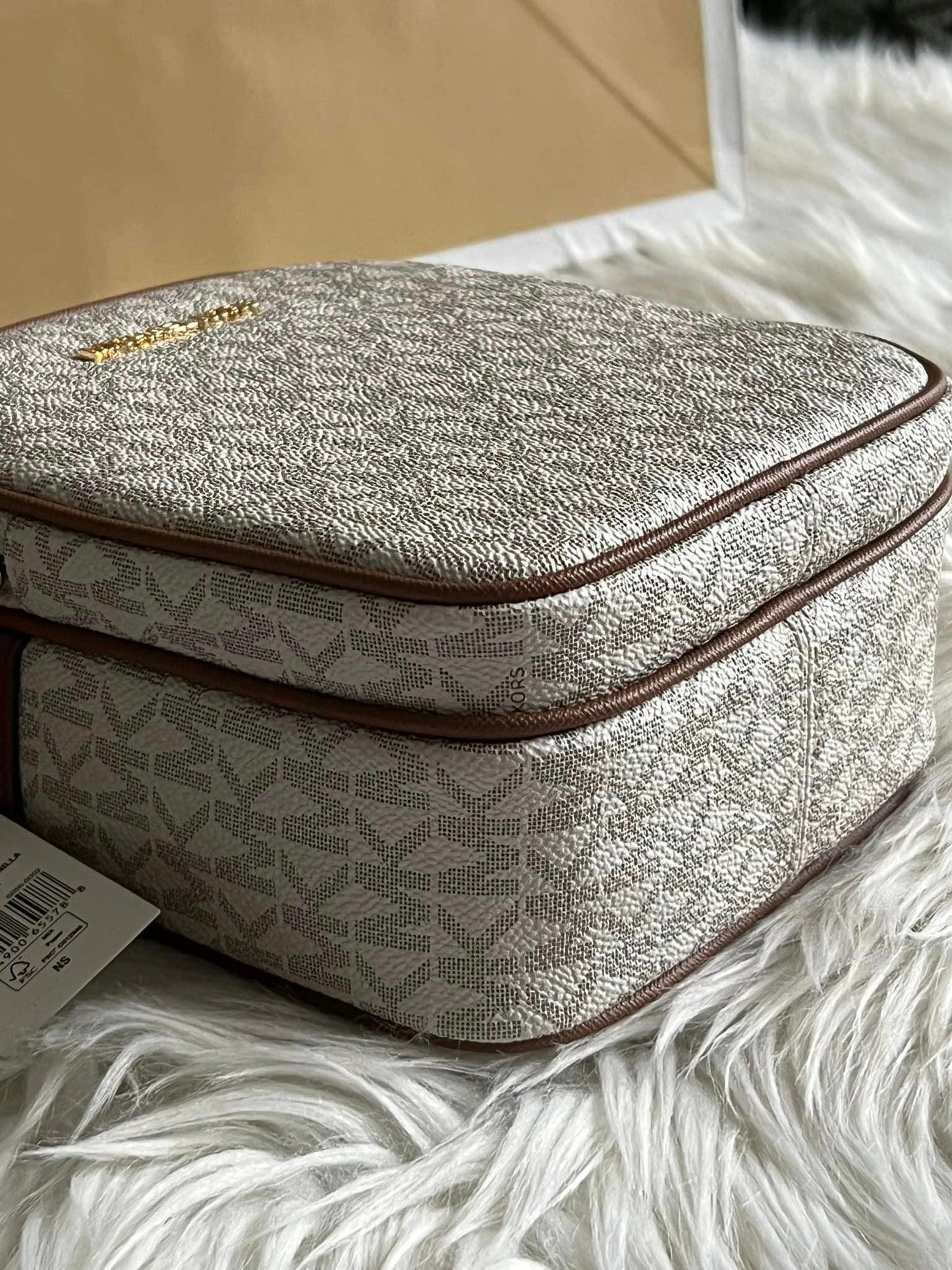 Michael Kors Jet Set Medium Logo Crossbody Bag