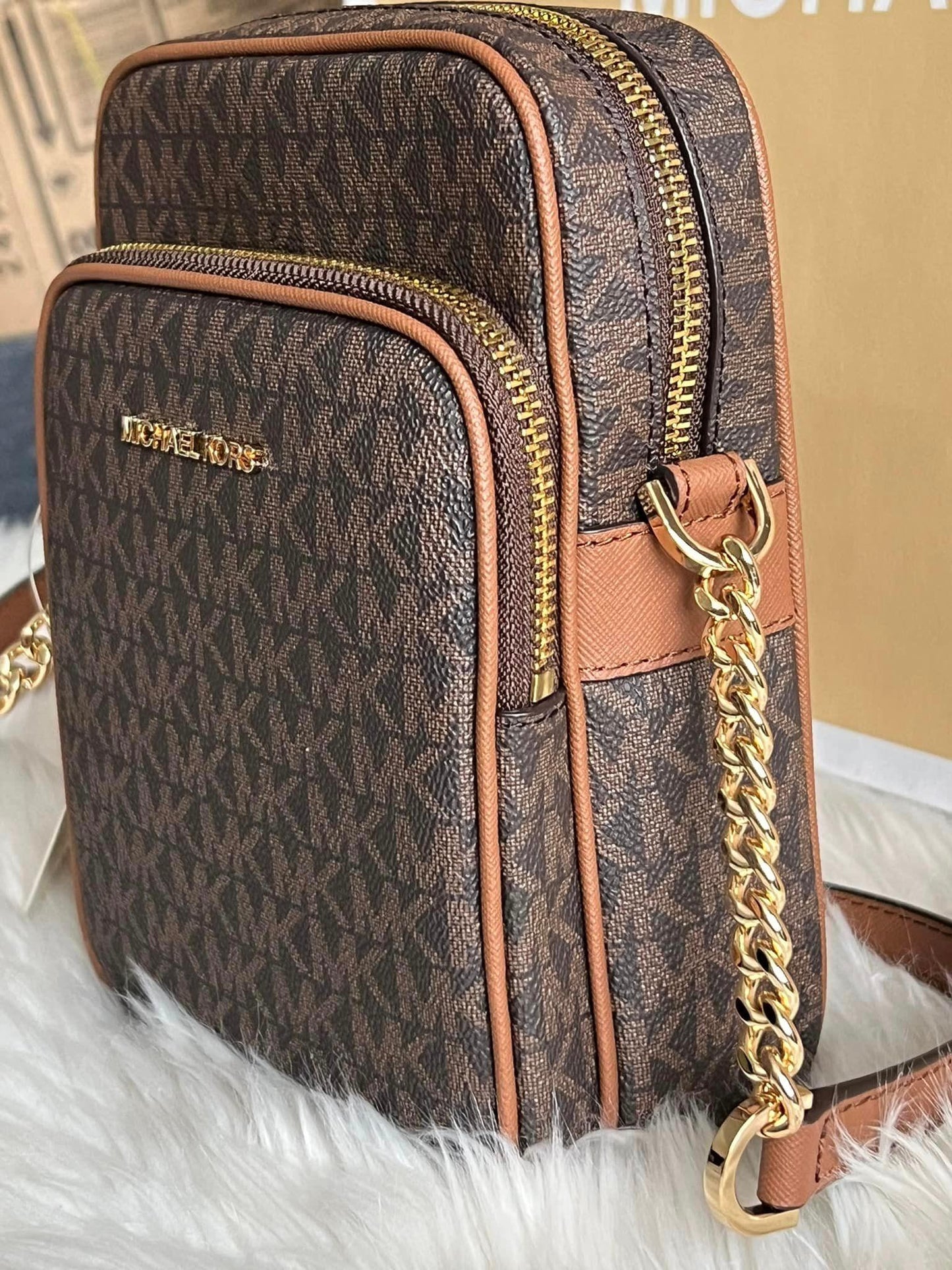 Michael Kors Jet Set Medium Logo Crossbody Bag