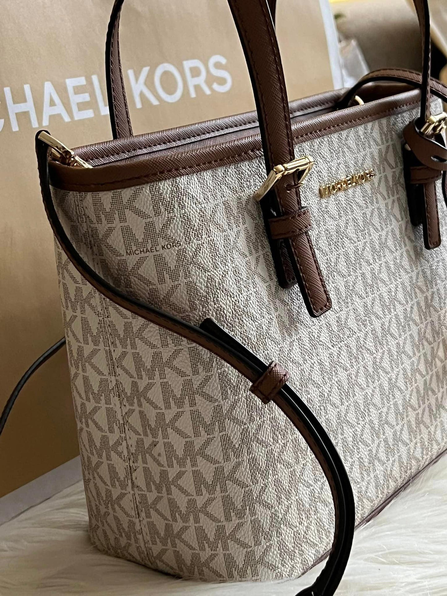 Michael Kors Jet Set XS Logo Top-Zip Tote Bag