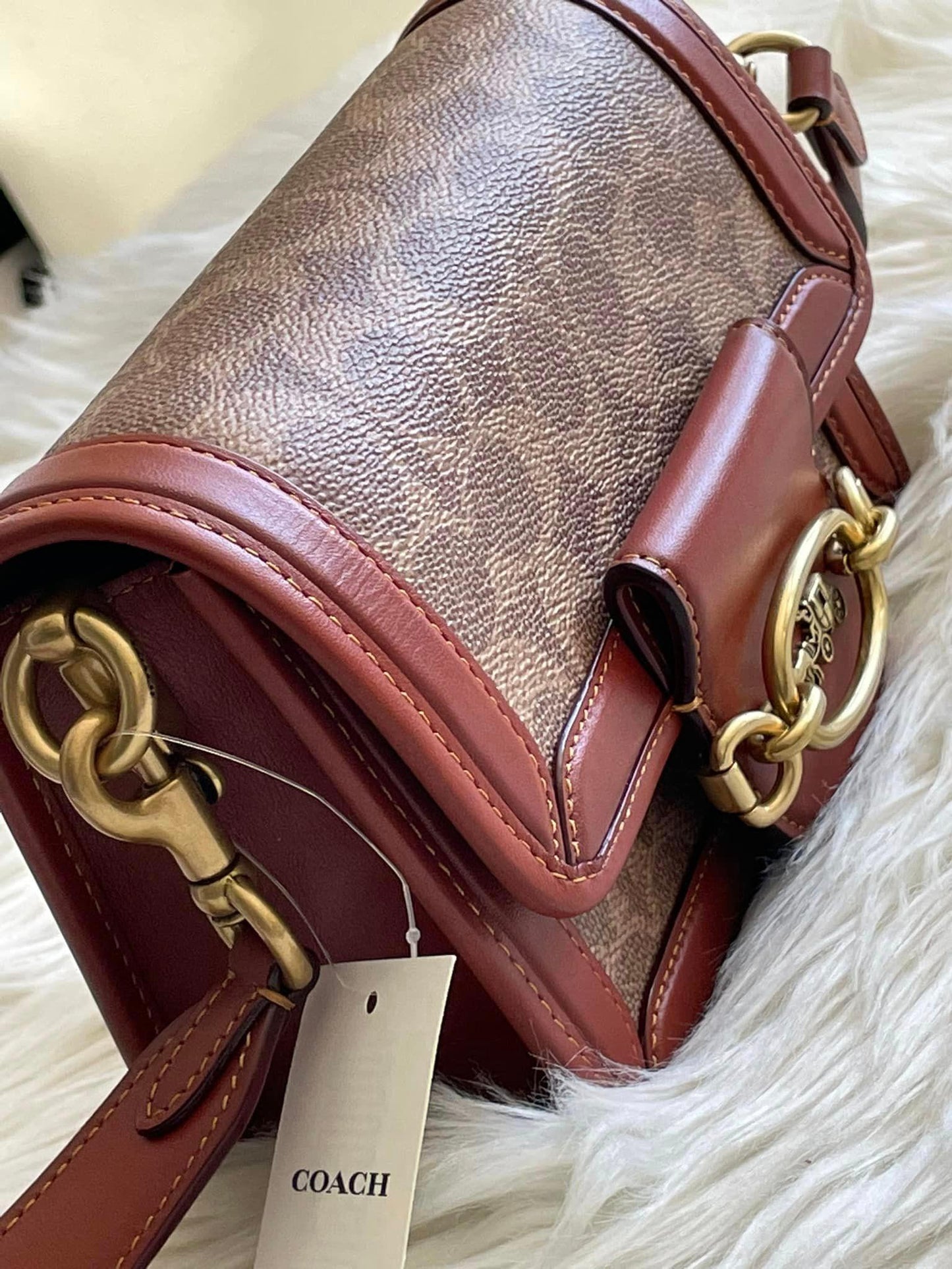 Coach Hero Crossbody in Signature Canvas