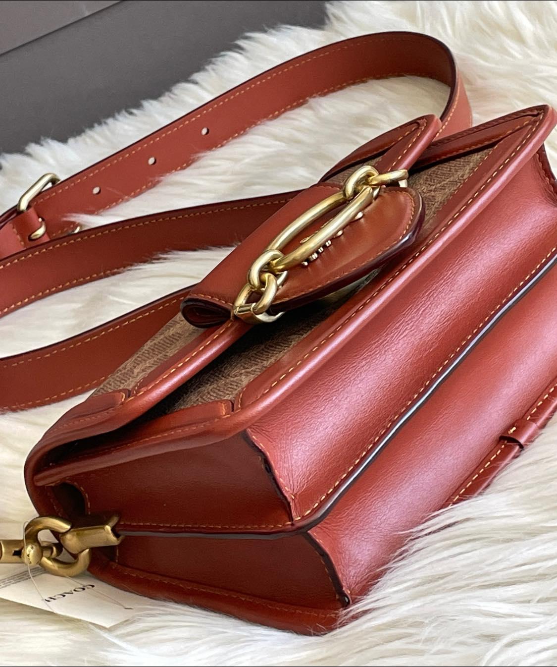 Coach Hero Crossbody in Signature Canvas