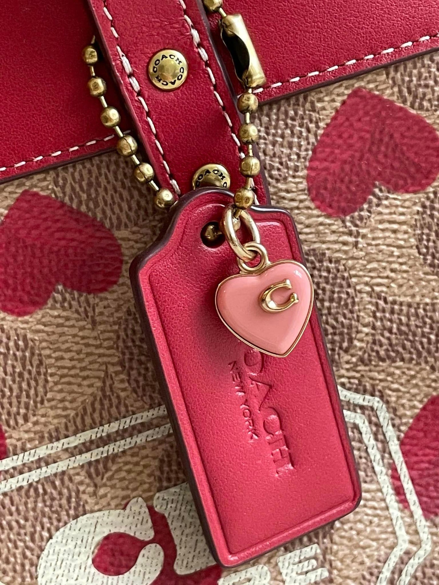 Coach Field Tote 22 in Signature Canvas with Heart Print