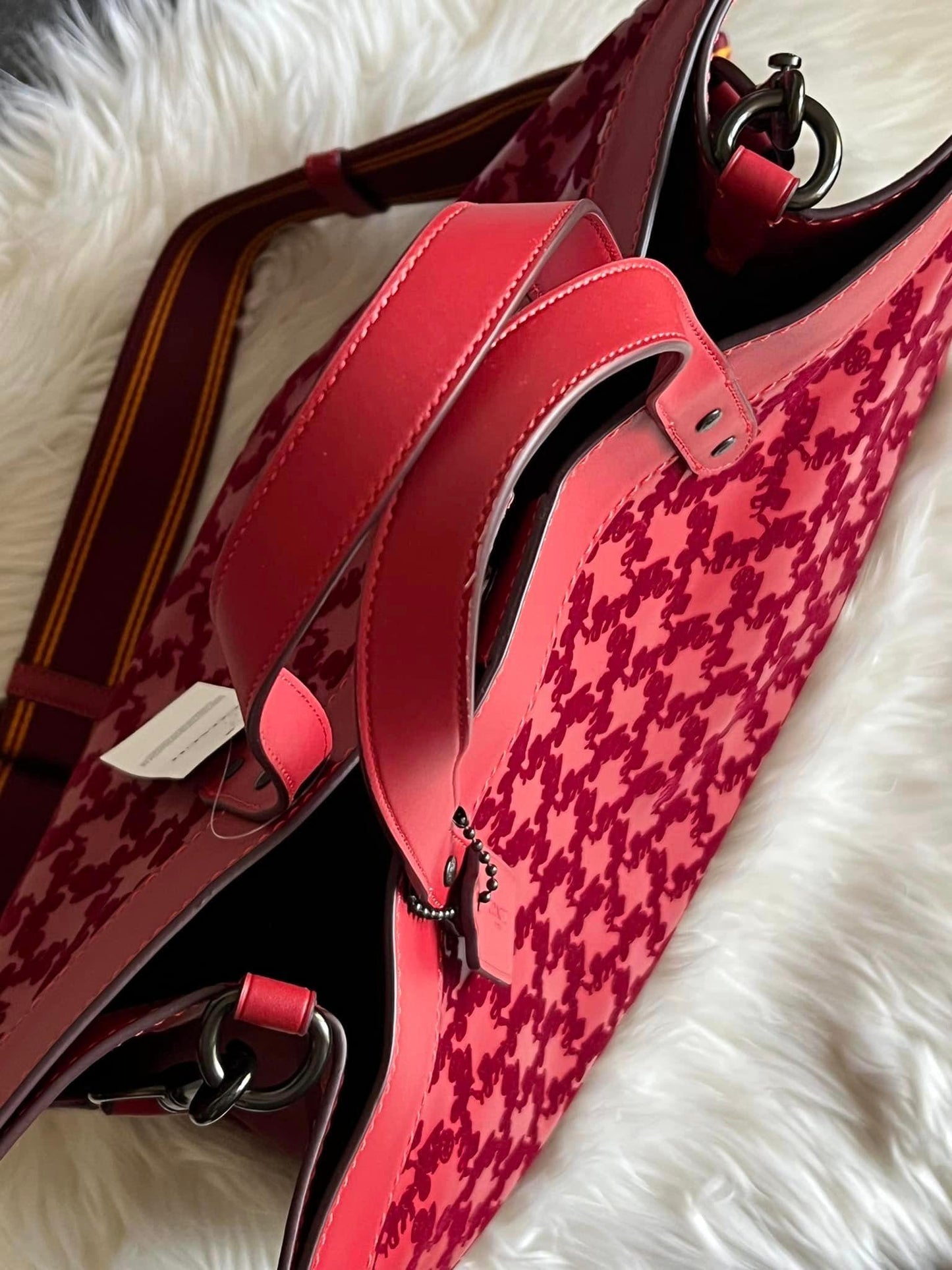 Coach Field Tote 40 with Horse and Carriage