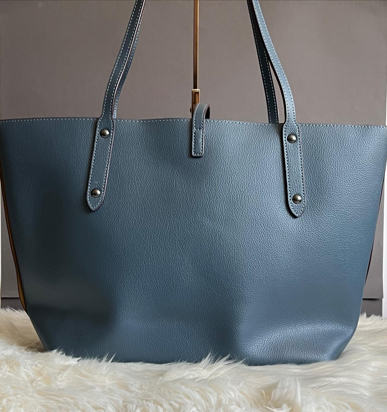 Coach market tote on sale platinum