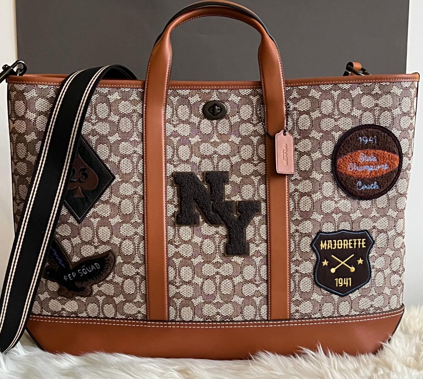 Turnlock tote in signature jacquard deals