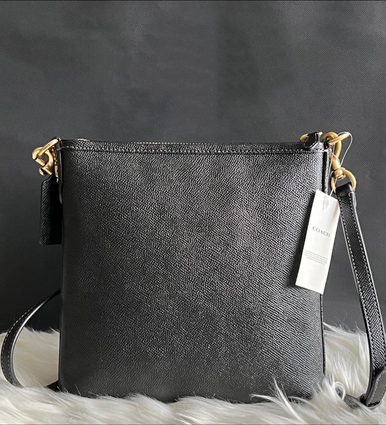 Coach Kitt Messenger Crossbody