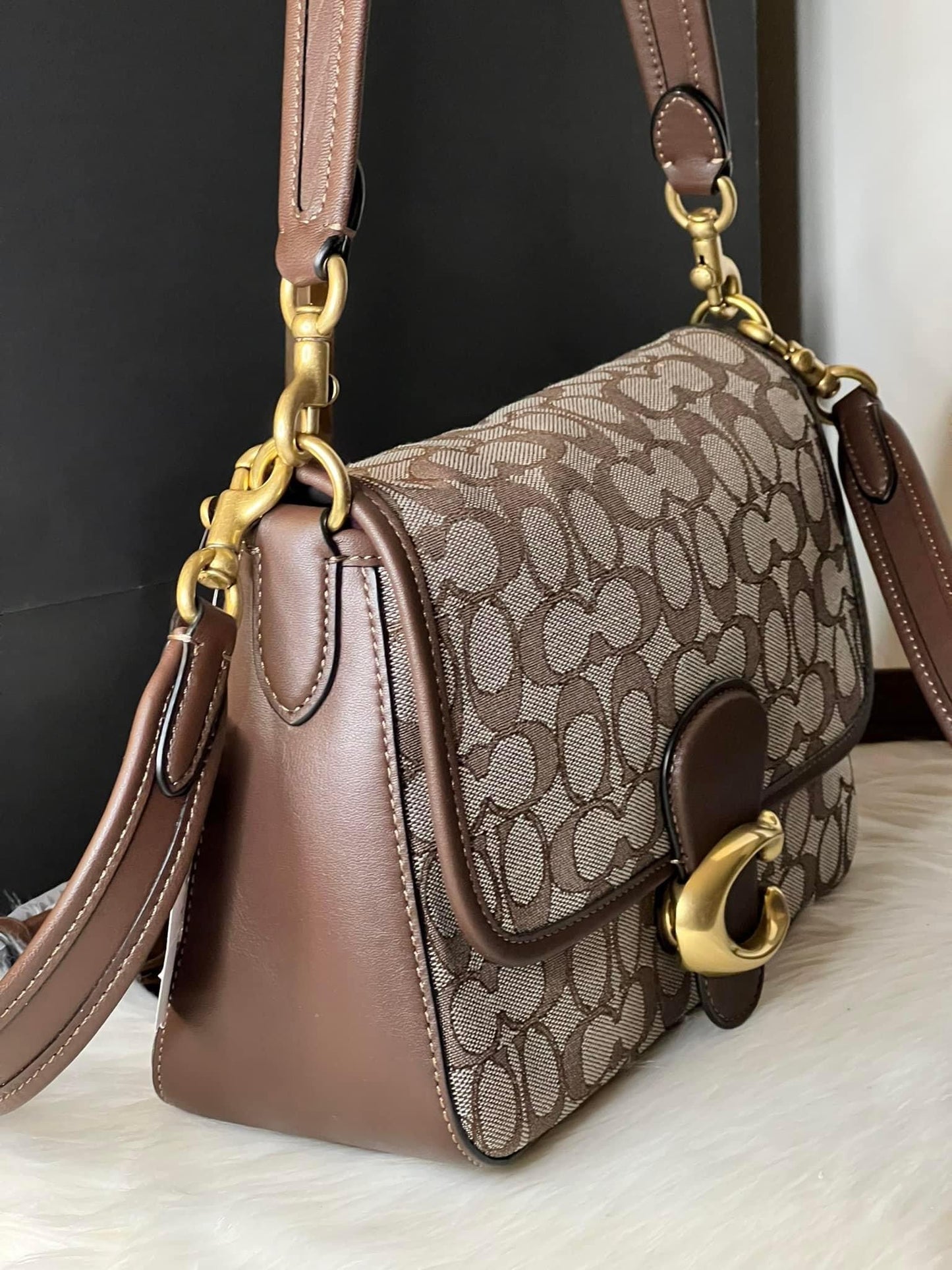 Coach Soft Tabby Shoulder Bag in Signature Jacquardn