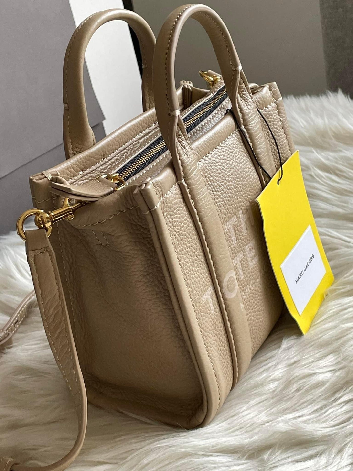 Marc Jacobs The Leather Micro Tote Bag