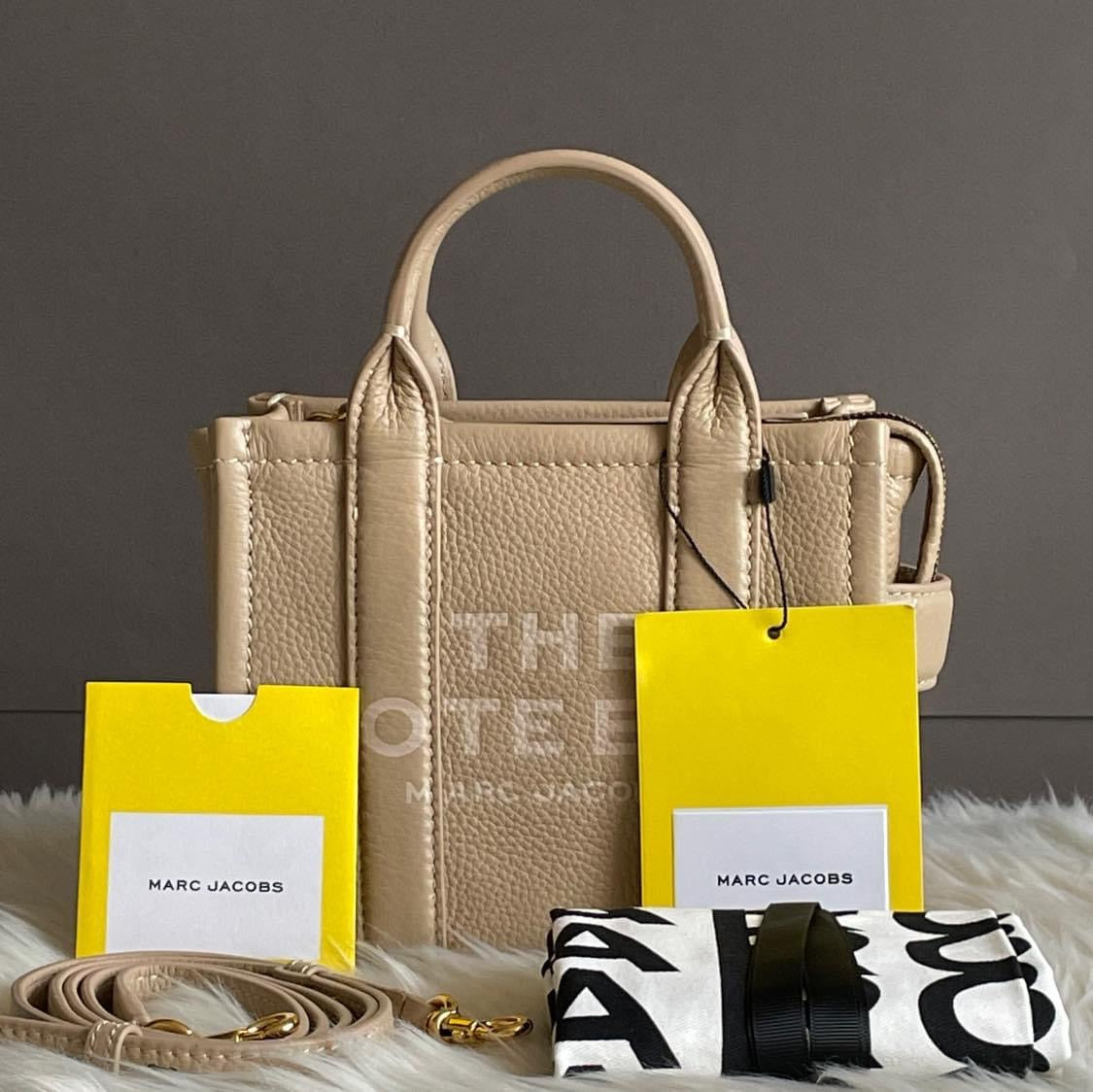 Marc Jacobs The Leather Micro Tote Bag