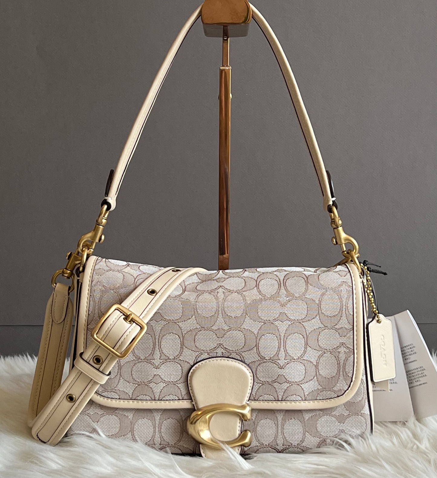 Coach Soft Tabby Shoulder Bag in Signature Jacquardn