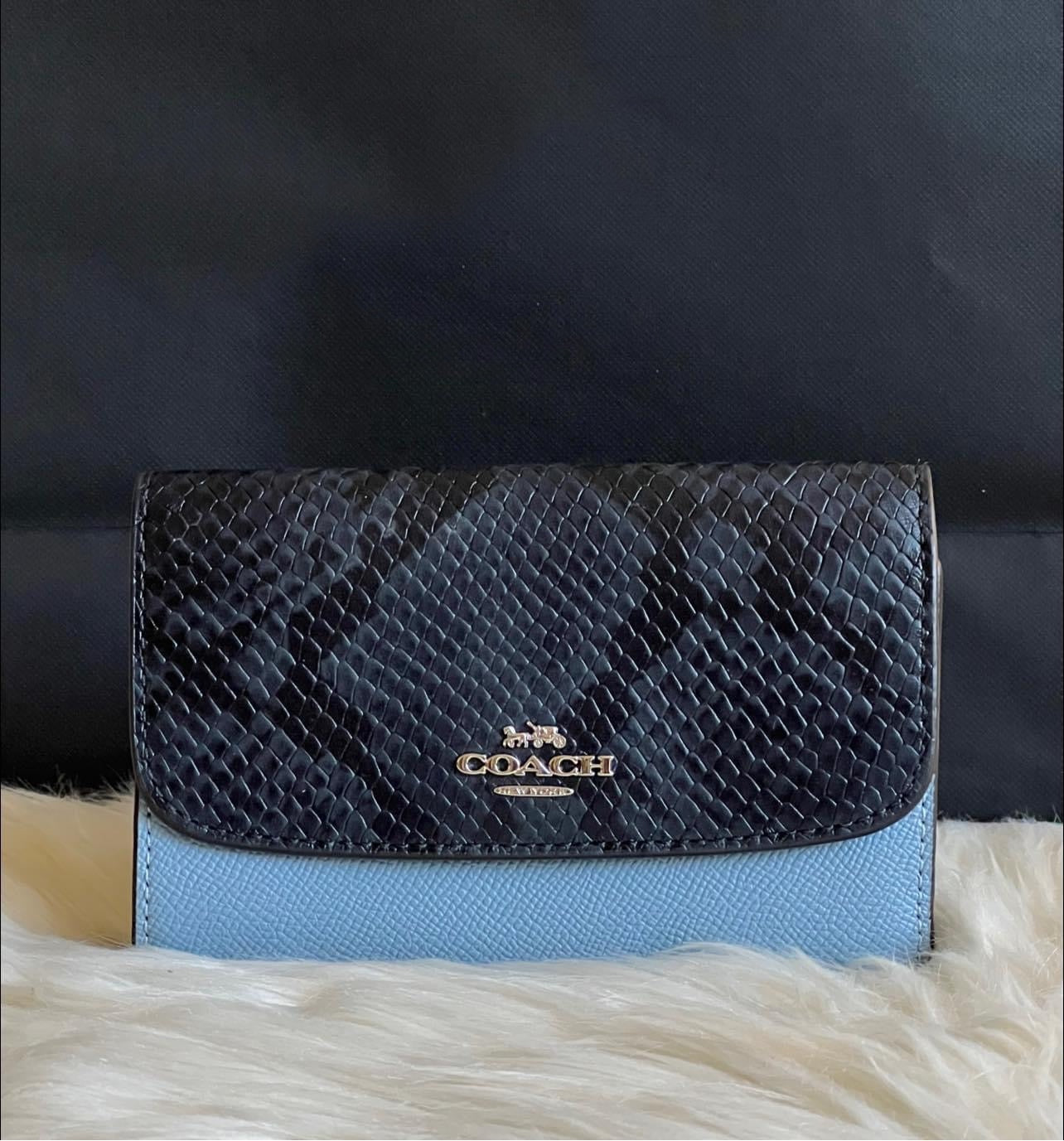 Coach Medium Envelope Wallet