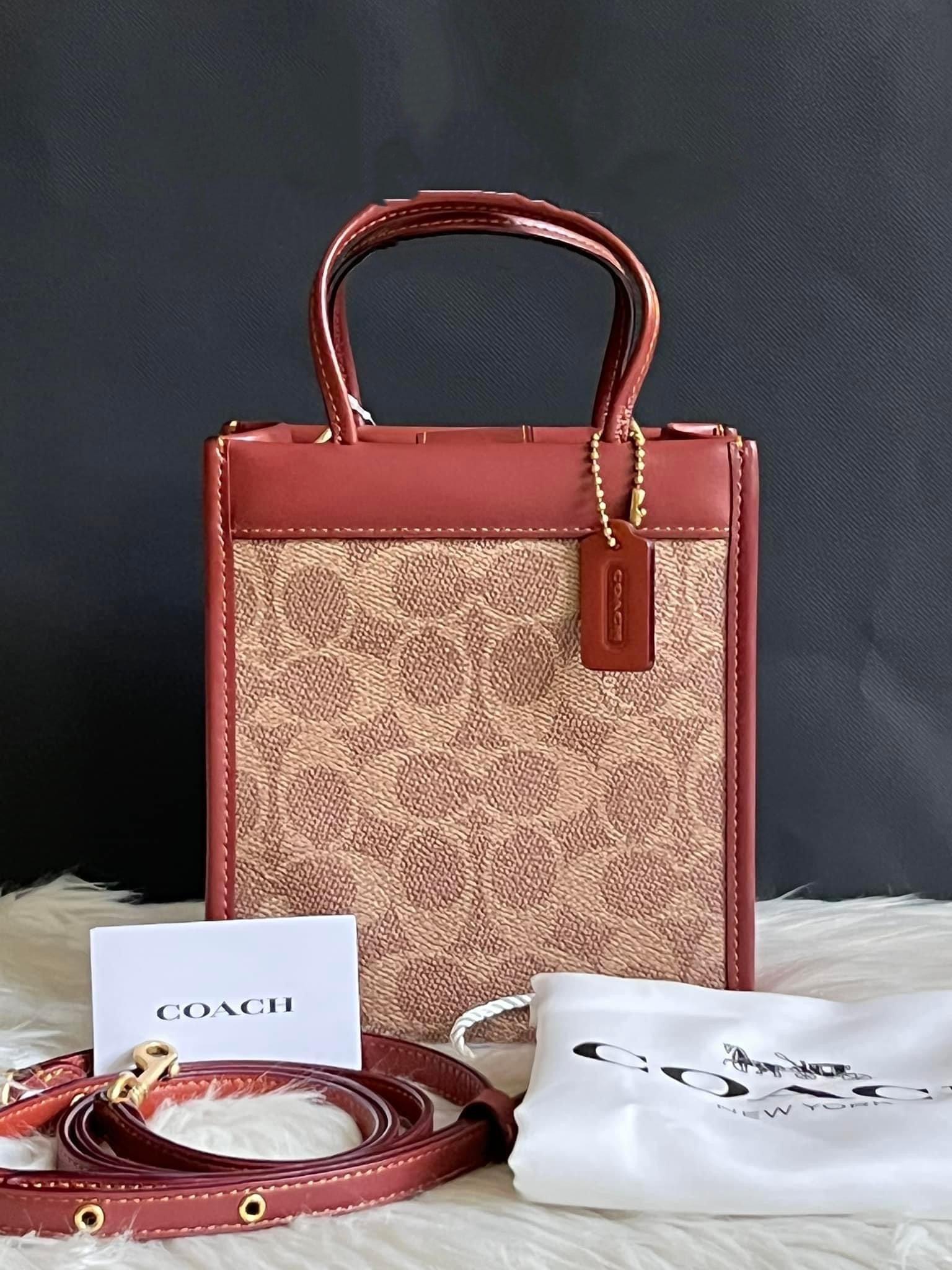 Coach Mini Cashin Tote In hotsell Signature Canvas