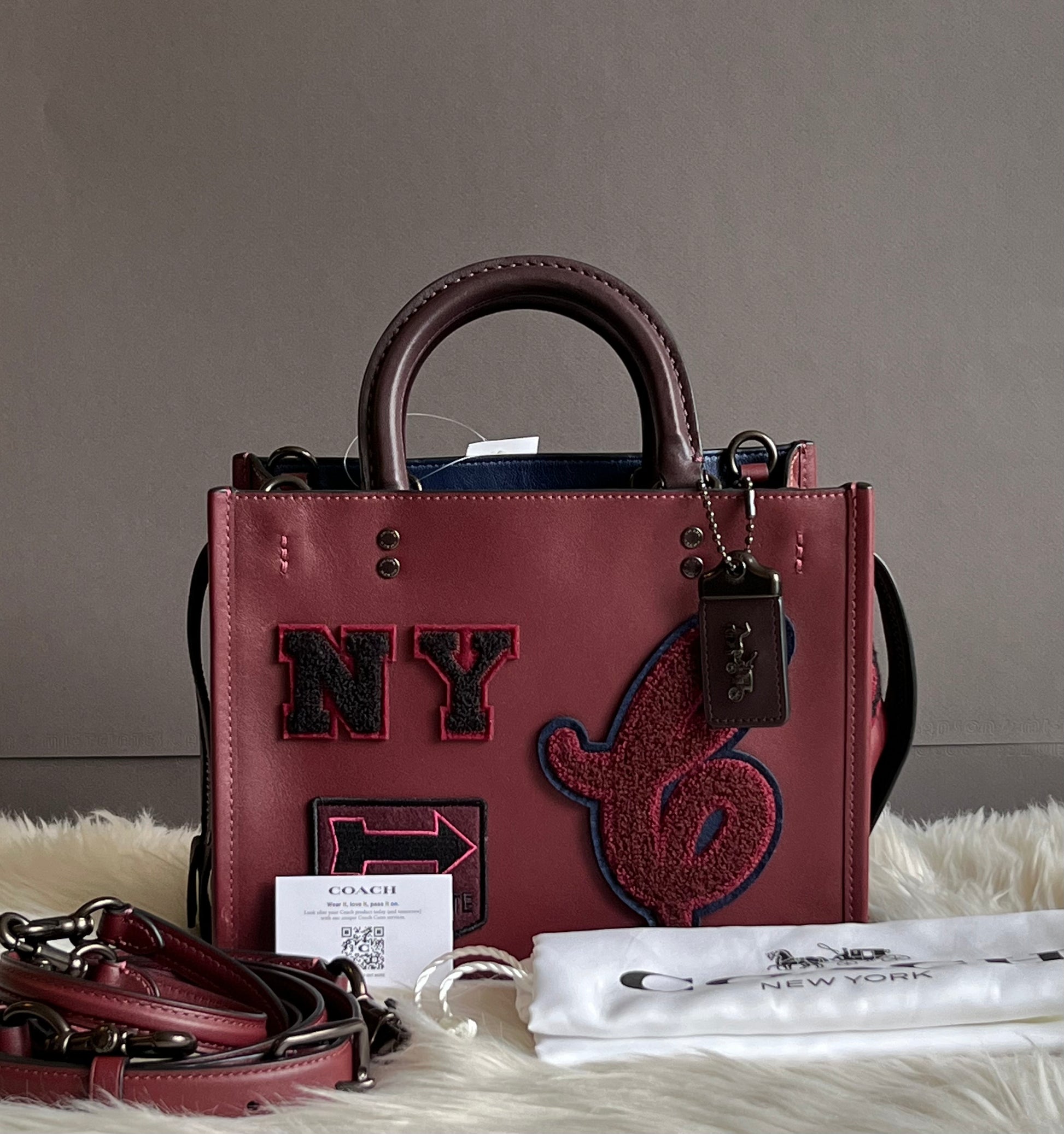 Coach rogue red sale
